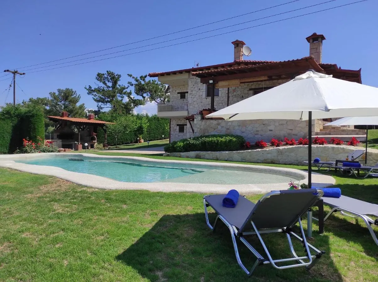 Vakantiehuis Villa Traditional Estate Heated Pool&Garden, 5 bedrooms Metokhion Patriotikon
